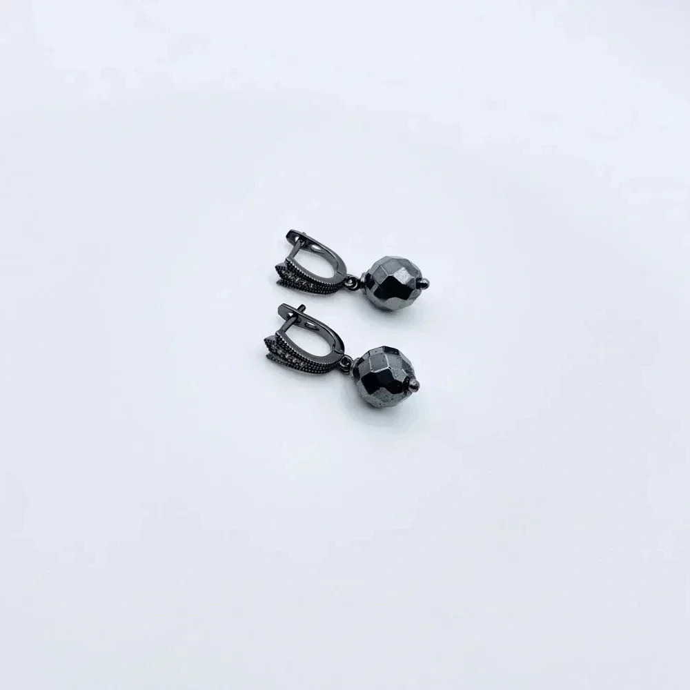 Hoops drop earrings